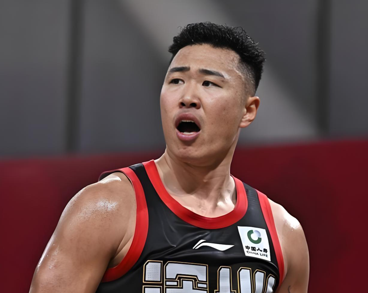 G5尼克斯胜马刺夺冠!球员评价:2人优秀,4人及格,4人低迷