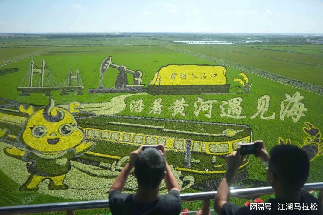 西班牙不想赢?全场慢悠悠,教练用人一塌糊涂,2将踢成卧底!