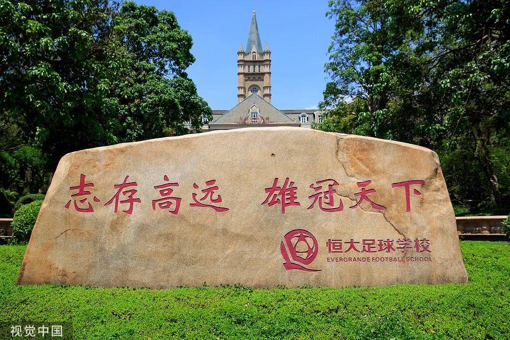 尼科:我很享受在曼城的时光,但我希望能够获得更多出场机会